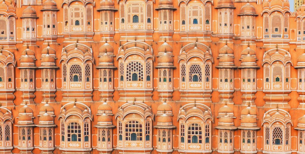 En bild på vindarnas palats i Jaipur