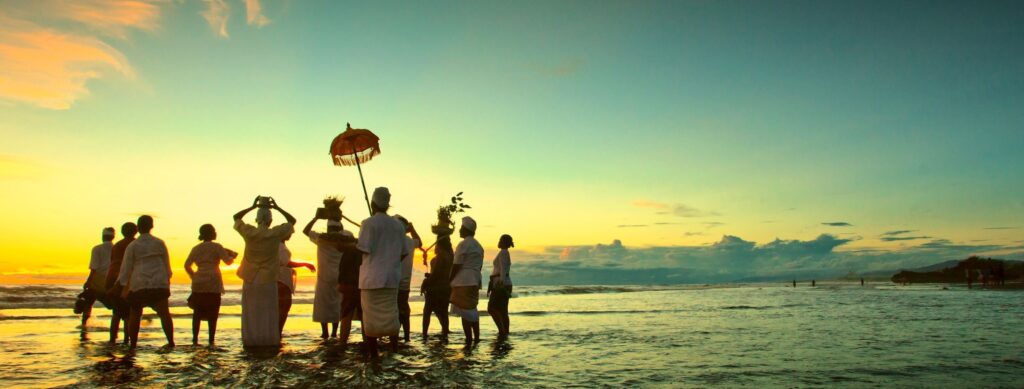 Reis til Indonesia med sol og bading på Bali